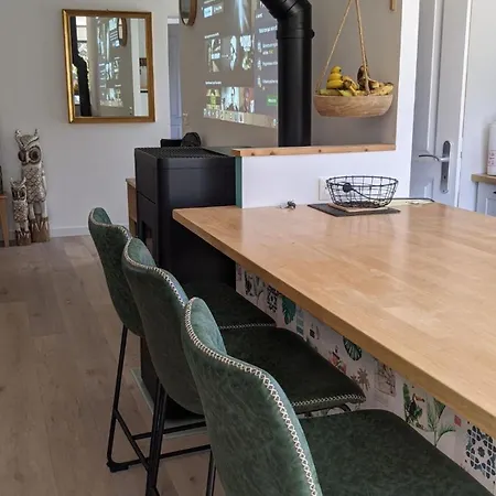 Family With Garden, Pool And Within Walking Distance Lacanau