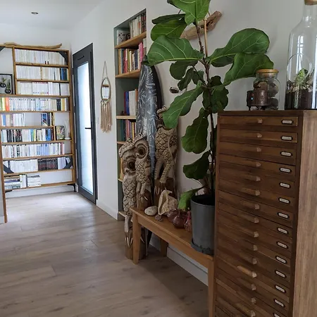 Family With Garden, Pool And Within Walking Distance Hébergement de vacances *