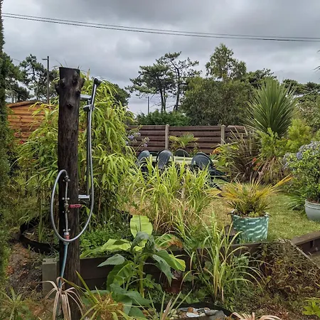 Family With Garden, Pool And Within Walking Distance *