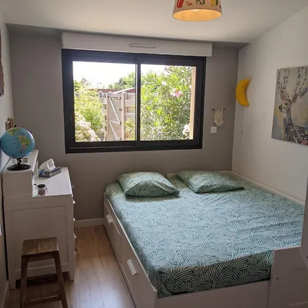 Holiday home Family With Garden, Pool And Within Walking Distance