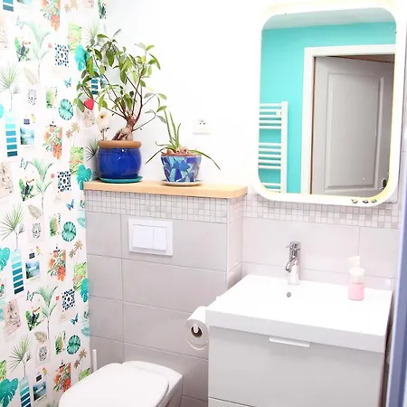 Family With Garden, Pool And Within Walking Distance * Lacanau