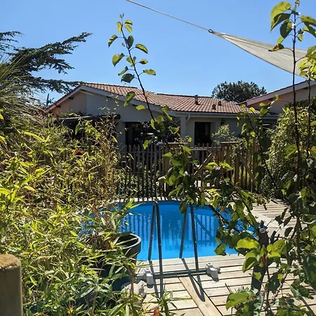 Holiday home Family With Garden, Pool And Within Walking Distance